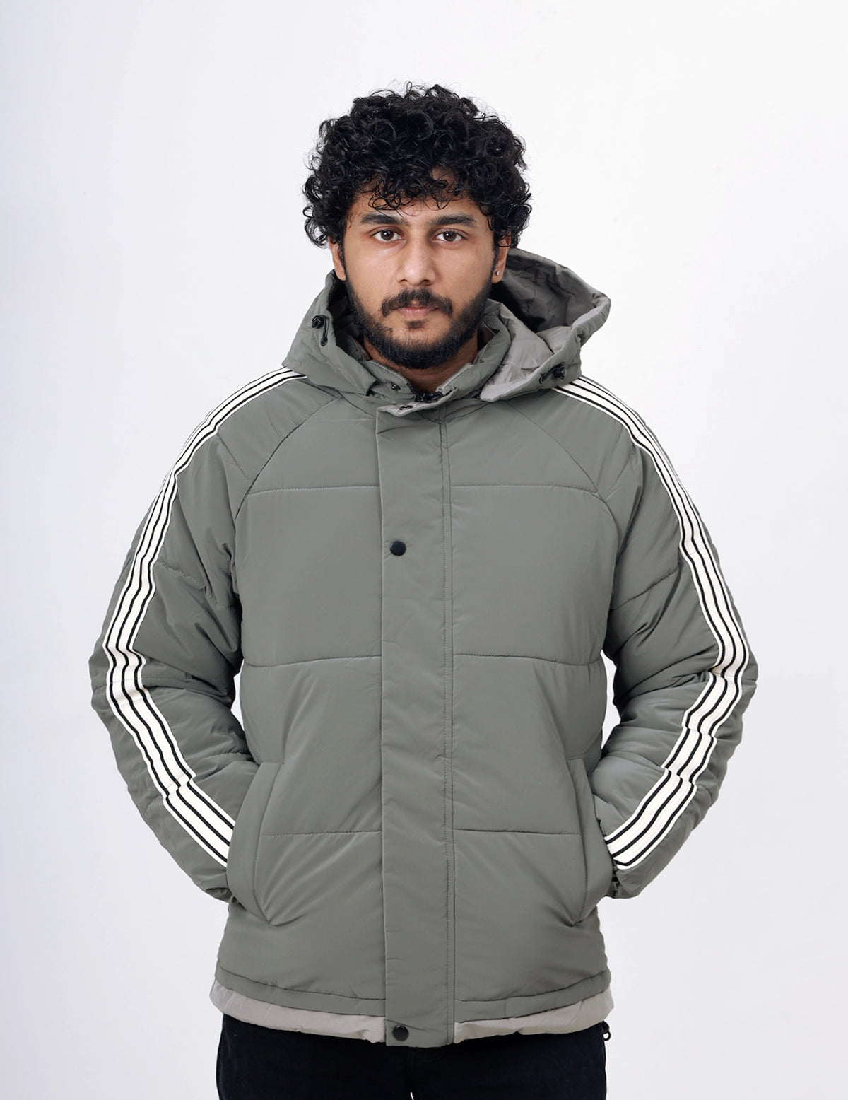 Men&#39;s Winter Wear Full Sleeves White Striped Quilted and Puffer Jacket - Grey